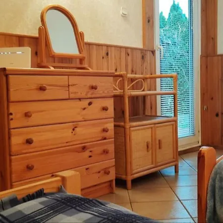 Urokliwy Blisko Jeziora Zarnowieckiego, Feriehus *